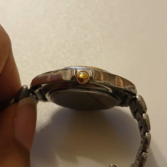 Vtg Croton Reliance Chevy Black Dial Two-Tone Women Watch WR 3ATM - 5 1/2\